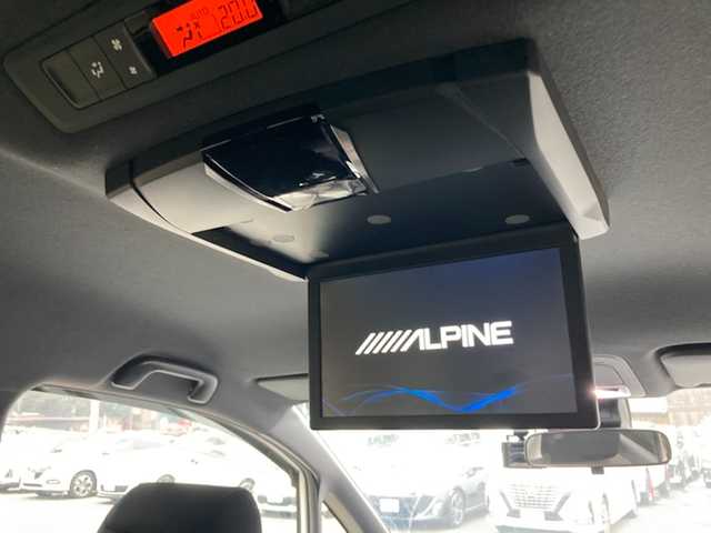 トヨタ ヴォクシー ZS 煌Ⅱ 愛媛県 2020(令2)年 5.1万km ホワイトパールクリスタルシャイン ワンオーナー/純正ナビ(NSZT-W68T)/・CD/DVD/フルセグTV/Bluetooth/SD/フリップダウンモニター/両側パワースライドドア /ドライブレコーダー前後/クルーズコントロール/衝突軽減ブレーキ/レーンキープアシスト/クリアランスソナー /LEDオートライト/・オートハイビーム /アイドリングストップ/ISOFIX/プッシュスタート