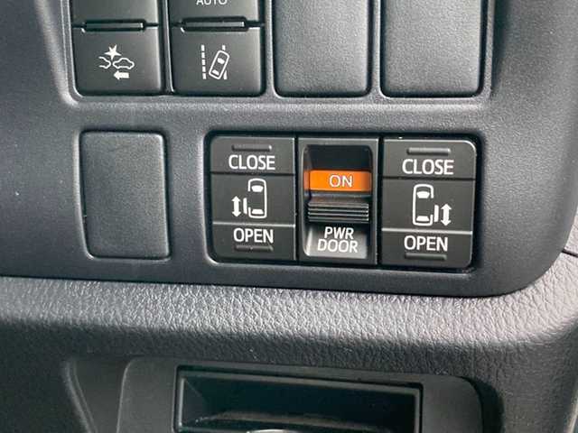 トヨタ ヴォクシー ZS 煌Ⅱ 愛媛県 2020(令2)年 5.1万km ホワイトパールクリスタルシャイン ワンオーナー/純正ナビ(NSZT-W68T)/・CD/DVD/フルセグTV/Bluetooth/SD/フリップダウンモニター/両側パワースライドドア /ドライブレコーダー前後/クルーズコントロール/衝突軽減ブレーキ/レーンキープアシスト/クリアランスソナー /LEDオートライト/・オートハイビーム /アイドリングストップ/ISOFIX/プッシュスタート