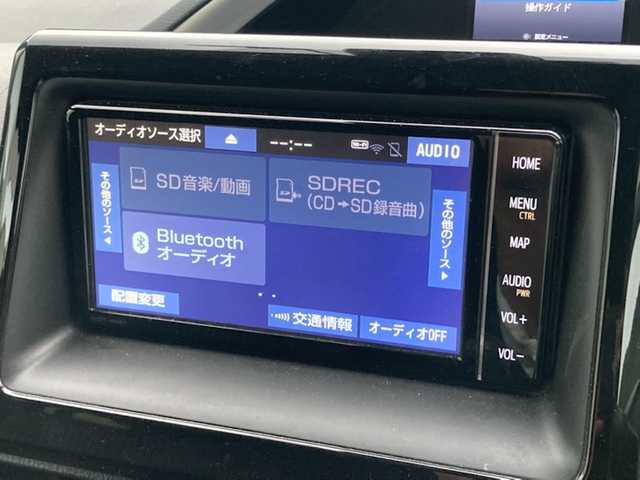 トヨタ ヴォクシー ZS 煌Ⅱ 愛媛県 2020(令2)年 5.1万km ホワイトパールクリスタルシャイン ワンオーナー/純正ナビ(NSZT-W68T)/・CD/DVD/フルセグTV/Bluetooth/SD/フリップダウンモニター/両側パワースライドドア /ドライブレコーダー前後/クルーズコントロール/衝突軽減ブレーキ/レーンキープアシスト/クリアランスソナー /LEDオートライト/・オートハイビーム /アイドリングストップ/ISOFIX/プッシュスタート