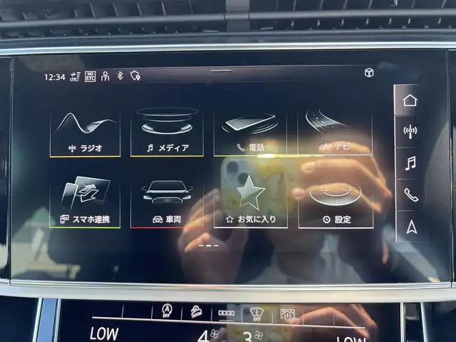 アウディ アウディ Ｑ７ 55TFSIクワトロ Sライン 福岡県 2022(令4)年 2.1万km 白 シートヒーター/エンジンスタートボタン/スマートキー/バックモニター/ETC/ドライブレコーダー/オートライト/オートマチックハイビーム
