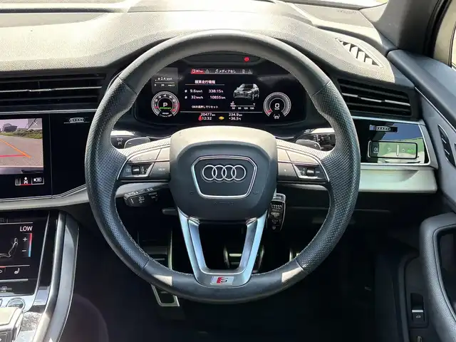アウディ アウディ Ｑ７ 55TFSIクワトロ Sライン 福岡県 2022(令4)年 2.1万km 白 シートヒーター/エンジンスタートボタン/スマートキー/バックモニター/ETC/ドライブレコーダー/オートライト/オートマチックハイビーム