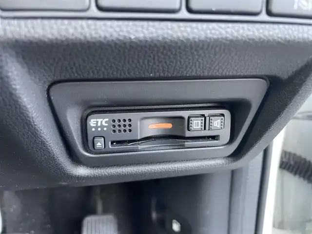 ホンダ ステップワゴン スパーダ ハイブリッド G EX ホンダセンシング 富山県 2018(平30)年 3.9万km プラチナホワイトパール 純正ナビ/フルセグTV/両側パワースライドドア/バックモニター/ビルトインETC/ドライブレコーダー/アダプティブクルーズコントロール/ホンダセンシング/・衝突被害軽減ブレーキ/・車線逸脱防止支援/・誤発進抑制/・標識認識/・先行車発進お知らせ/LEDヘッドランプ/デュアルオートエアコン/革巻きステアリング/ステアリングスイッチ/ハーフレザーシート/前席シートヒーター/純正16インチアルミホイール/スマートキー/プッシュエンジンスタート/禁煙車