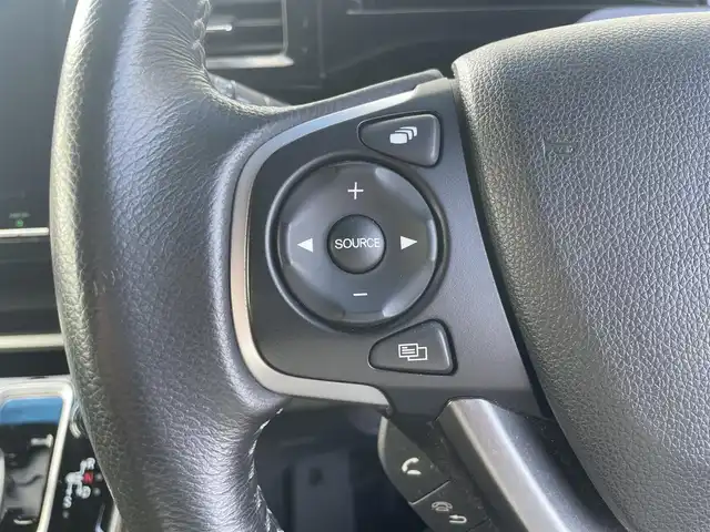 ホンダ ステップワゴン スパーダ ハイブリッド G EX ホンダセンシング 富山県 2018(平30)年 3.9万km プラチナホワイトパール 純正ナビ/フルセグTV/両側パワースライドドア/バックモニター/ビルトインETC/ドライブレコーダー/アダプティブクルーズコントロール/ホンダセンシング/・衝突被害軽減ブレーキ/・車線逸脱防止支援/・誤発進抑制/・標識認識/・先行車発進お知らせ/LEDヘッドランプ/デュアルオートエアコン/革巻きステアリング/ステアリングスイッチ/ハーフレザーシート/前席シートヒーター/純正16インチアルミホイール/スマートキー/プッシュエンジンスタート/禁煙車