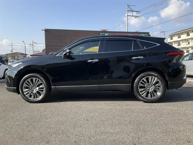 トヨタ ハリアー Z 滋賀県 2022(令4)年 1.2万km ブラック ワンオーナー/トヨタセーフティセンス/レーダークルーズコントロール/ブラインドスポットモニター/スペアタイヤ有り/12.3インチディスプレイオーディオプラス/　　　JBLプレミアムサウンドシステム/・Bluetooth、フルセグテレビ、HDMI端子/・AppleCayPlay/AndroidAuto/バックカメラ/ビルトインETC.20/デジタルインナーミラー/運転席パワーシート/パワーバックドア/LEDヘッドライト/LEDフォグランプ/純正19インチアルミホイール/3Dレザー調フロアマット/スペアキー有り/取扱説明書/保証書/