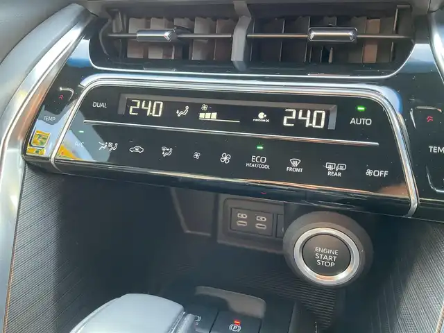 トヨタ ハリアー Z 滋賀県 2022(令4)年 1.2万km ブラック ワンオーナー/トヨタセーフティセンス/レーダークルーズコントロール/ブラインドスポットモニター/スペアタイヤ有り/12.3インチディスプレイオーディオプラス/　　　JBLプレミアムサウンドシステム/・Bluetooth、フルセグテレビ、HDMI端子/・AppleCayPlay/AndroidAuto/バックカメラ/ビルトインETC.20/デジタルインナーミラー/運転席パワーシート/パワーバックドア/LEDヘッドライト/LEDフォグランプ/純正19インチアルミホイール/3Dレザー調フロアマット/スペアキー有り/取扱説明書/保証書/