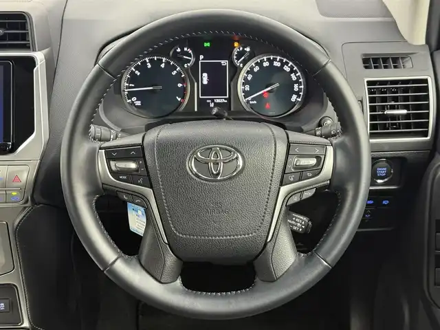 トヨタ ランドクルーザー プラド TX Lパッケージ マットブラED 愛知県 2023(令5)年 1.4万km ホワイトパールクリスタルシャイン アルパイン9インチナビ/フルセグTV/CD/DVD/Bluetooth接続/サンルーフ/シートヒーター/シートエアコン/ETC/電動パワーシート/バックカメラ/前後ドライブレコーダー/本革シート/HDMI/アダプティブクルーズコントロール/衝突被害軽減ブレーキ/レーンキープアシスト/オートマチックハイビーム/LEDヘッドライト/ヘッドライトウォッシャー/フォグライト/純正18インチアルミホイール/純正フロアマット/ルーフレール