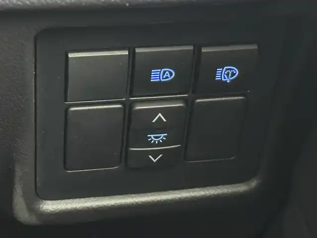 トヨタ ランドクルーザー プラド TX Lパッケージ マットブラED 愛知県 2023(令5)年 1.4万km ホワイトパールクリスタルシャイン アルパイン9インチナビ/フルセグTV/CD/DVD/Bluetooth接続/サンルーフ/シートヒーター/シートエアコン/ETC/電動パワーシート/バックカメラ/前後ドライブレコーダー/本革シート/HDMI/アダプティブクルーズコントロール/衝突被害軽減ブレーキ/レーンキープアシスト/オートマチックハイビーム/LEDヘッドライト/ヘッドライトウォッシャー/フォグライト/純正18インチアルミホイール/純正フロアマット/ルーフレール