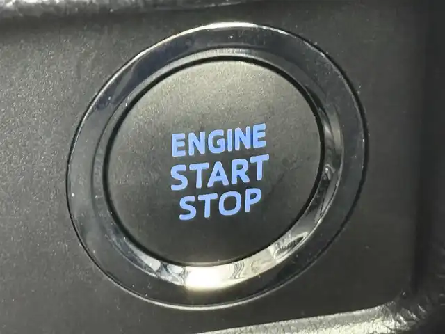 トヨタ ランドクルーザー プラド TX Lパッケージ マットブラED 愛知県 2023(令5)年 1.4万km ホワイトパールクリスタルシャイン アルパイン9インチナビ/フルセグTV/CD/DVD/Bluetooth接続/サンルーフ/シートヒーター/シートエアコン/ETC/電動パワーシート/バックカメラ/前後ドライブレコーダー/本革シート/HDMI/アダプティブクルーズコントロール/衝突被害軽減ブレーキ/レーンキープアシスト/オートマチックハイビーム/LEDヘッドライト/ヘッドライトウォッシャー/フォグライト/純正18インチアルミホイール/純正フロアマット/ルーフレール