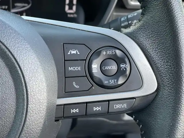 トヨタ ライズ Z 青森県 2023(令5)年 1.6万km ナチュラルベージュマイカM 4WD/寒冷地仕様/ワンオーナー/純正17AW積込（195/60/17）/純正フロアマット/社外ナビ/・AM/FM/CD/DVD/BT/コーナーセンサー/MTモード付AT/シートヒーター前席/トヨタセーフティセンス/・プリクラッシュセーフティ/・レーントレーシングアシスト/・レーダークルーズコントロール/・オートマチックハイビーム/アイドリングストップ/横滑り防止機能/車線逸脱警報/セキュリティアラーム/ETC/ドラレコ/スペアキー/純正スターター/保証書/取扱説明書/整備記録簿