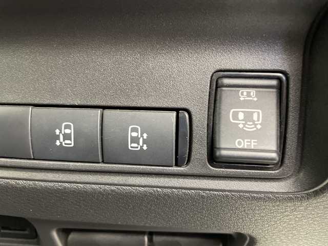 日産 セレナ ハイウェイスター V 群馬県 2023(令5)年 4.1万km プリズムホワイト 純正１２．３型ナビ　全周囲カメラ　デジタルインナーミラー　プロパイロット　ワイヤレス充電器　ＥＴＣ２．０　ＢＳＭ　パドルシフト　ＷＡＣ　両側電動スライドドア　ＬＥＤヘッドライト　ＬＥＤ　禁煙車