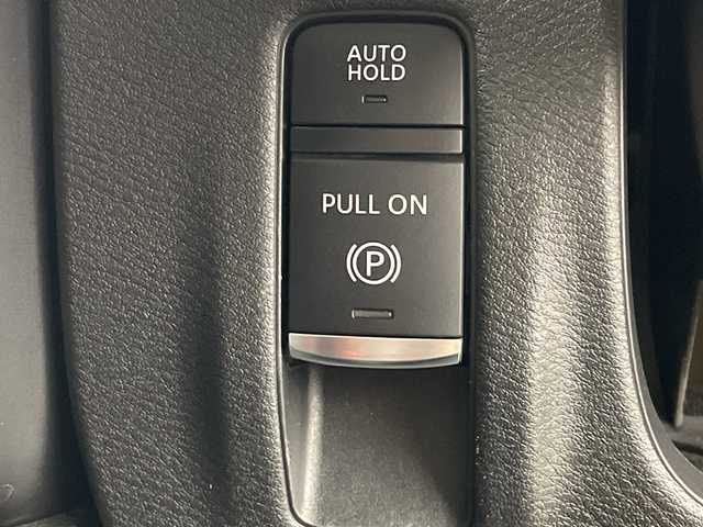 日産 セレナ ハイウェイスター V 群馬県 2023(令5)年 4.1万km プリズムホワイト 純正１２．３型ナビ　全周囲カメラ　デジタルインナーミラー　プロパイロット　ワイヤレス充電器　ＥＴＣ２．０　ＢＳＭ　パドルシフト　ＷＡＣ　両側電動スライドドア　ＬＥＤヘッドライト　ＬＥＤ　禁煙車