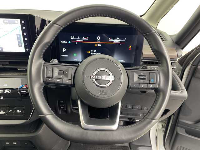 日産 セレナ ハイウェイスター V 群馬県 2023(令5)年 4.1万km プリズムホワイト 純正１２．３型ナビ　全周囲カメラ　デジタルインナーミラー　プロパイロット　ワイヤレス充電器　ＥＴＣ２．０　ＢＳＭ　パドルシフト　ＷＡＣ　両側電動スライドドア　ＬＥＤヘッドライト　ＬＥＤ　禁煙車