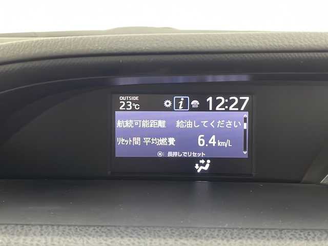 トヨタ ヴォクシー ZS 栃木県 2018(平30)年 5.5万km ホワイトパールクリスタルシャイン 純正SDナビ（NSZT-W66T）/（BT・FM・AM・DVD・CD・フルセグTV）/トヨタセーフティセンス/車線逸脱警報/横滑り防止/バックカメラ/両側パワースライドドア/クルーズコントロール/アイドリングストップ/MTモード付きAT/純正LEDヘッドライト/ステアリングスイッチ/プッシュスタート/スマートキー/ETC/ドライブレコーダー/電動格納ミラー/純正アルミホイール