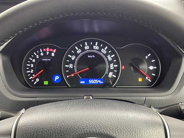トヨタ ヴォクシー ZS 栃木県 2018(平30)年 5.5万km ホワイトパールクリスタルシャイン 純正SDナビ（NSZT-W66T）/（BT・FM・AM・DVD・CD・フルセグTV）/トヨタセーフティセンス/車線逸脱警報/横滑り防止/バックカメラ/両側パワースライドドア/クルーズコントロール/アイドリングストップ/MTモード付きAT/純正LEDヘッドライト/ステアリングスイッチ/プッシュスタート/スマートキー/ETC/ドライブレコーダー/電動格納ミラー/純正アルミホイール