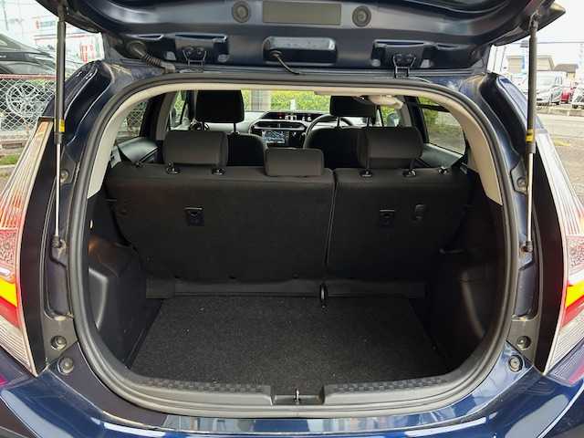 トヨタ アクア S スタイルブラック 静岡県 2018(平30)年 6.2万km ダークブルーマイカ 純正ナビ　ＴＶ　Ｂｌｕｅｔｏｏｔｈ接続　バックカメラ　ビルトインＥＴＣ　ドライブレコーダー　衝突被害軽減ブレーキ　車線逸脱警報　横滑り防止　ＬＥＤオートハイビーム　スマートキー　プッシュスタート
