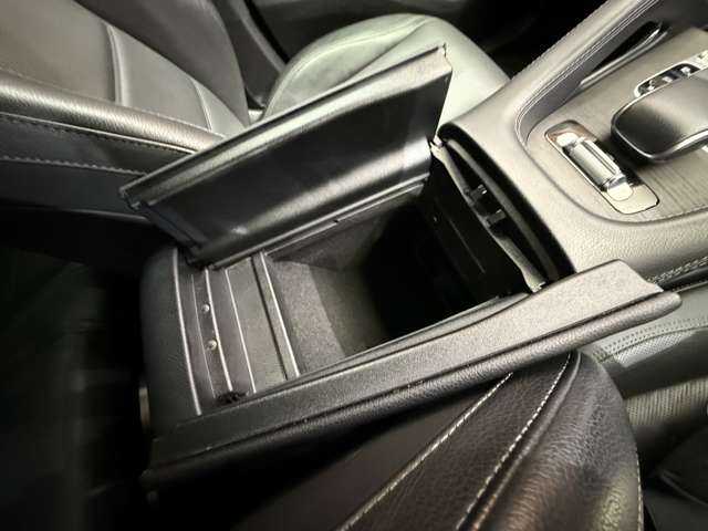 メルセデス・ベンツ Ｍ・ベンツ ＧＬＥ４００ｄ 4MATIC スポーツ 千葉県 2019(令1)年 6.2万km ダイヤモンドホワイト パノラマＳＲ　/ＡＣＣ　/黒革シート　/ナビ　/ＴＶ　/Ｂｌｕｅｔｏｏｔｈ接続　/３６０°Ｂｕｒｍｅｓｔｅｒサウンド　/シートヒーター　/ベンチレーション　/電動リアゲート　/衝突軽減Ｂ　/ＢＳＭ　/ＬＫＡ　/ＥＴＣ　/禁煙車