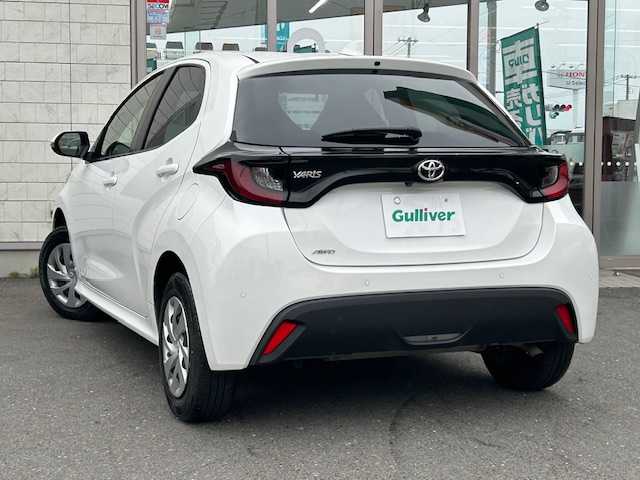 トヨタ ヤリス X 青森県 2021(令3)年 4.6万km スーパーホワイトⅡ 純正ディスプレイオーディオ(Bluetooth/ラジオ)/全方位カメラ/プリクラッシュセーフティ/アダプティブクルーズコントロール/クリアランスソナー/オートマチックハイビーム/オートライト/フロントワイパーデアイサー/ビルトインETC/ヘッドライトレベライザー/フォグライト/電動格納ミラー/スペアキー/社外14インチAW付き冬タイヤ(175/70/14)積込み