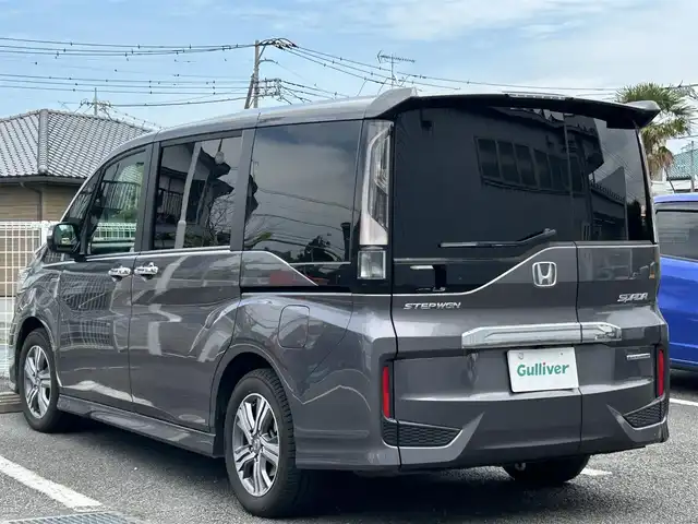ホンダ ステップワゴン 静岡県 2017(平29)年 5.6万km モダンスティールM ユーザー買い取り車両/D/Nシートヒーター/ブレーキホールド/衝突軽減ブレーキ/レーンアシスト/パワーウィンドウ/EVスイッチ/フリップダウンモニター/純正アルミホイール16インチ/2.5A　USBソケット/12V　シガーソケット/TV　ワンセグ/ビルドインETC