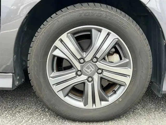 ホンダ ステップワゴン 静岡県 2017(平29)年 5.6万km モダンスティールM ユーザー買い取り車両/D/Nシートヒーター/ブレーキホールド/衝突軽減ブレーキ/レーンアシスト/パワーウィンドウ/EVスイッチ/フリップダウンモニター/純正アルミホイール16インチ/2.5A　USBソケット/12V　シガーソケット/TV　ワンセグ/ビルドインETC