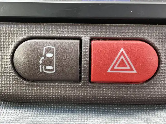 トヨタ ポルテ F アラモード 福岡県 2015(平27)年 7.7万km ホワイトパールクリスタルシャイン ・純正ナビ　/・バックカメラ　・片側パワースライドドア　/・チップアップシート　/・スマートキー／プッシュスタート　/・ＥＴＣ　/・ヘッドライトレベライザー　/。電格ミラー　/・オートライト　/・ハンドルスイッチ