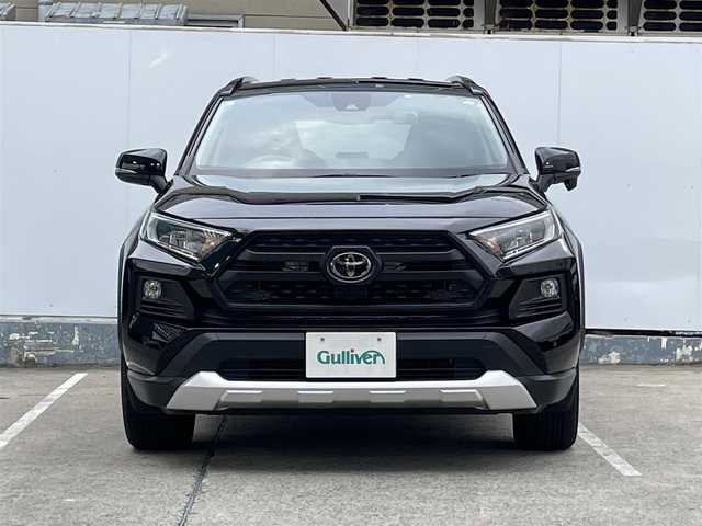 トヨタ ＲＡＶ４ アドベンチャー 青森県 2019(令1)年 4.9万km アティチュードブラックマイカ 4WD/純正メモリナビ/純正フルセグTV/【Bluetooth/CD/DVD/USB】/純正アルミ/純正フロアマット/レザーシート/シートヒーター/エアシート/ステアリングヒーター/ビルトインETC/社外ドラレコ/トヨタセーフティセンス/・レーンディパーチャーアラート/・レーダークルーズコントロール/・ロードサインアシスト/・オートマチックハイビーム、オートライト/・プリクラッシュセーフティ/ダウンヒルアシストコントロール/ブレーキホールド/横滑り防止装置/盗難防止装置/エアバッグダブル＋サイド/ルーフレール/保証書/取扱説明書