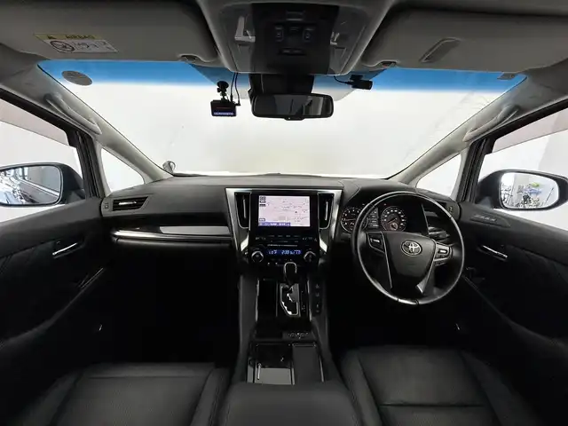 トヨタ アルファード S Cパッケージ 愛知県 2021(令3)年 3.5万km ブラック トヨタセーフティセンス/　　・プリクラッシュセーフティ/　　・レーンディバーチャーアラート/　　・レーントレーシングアシスト/　　・レーダークルーズコントロール/　　・オートマチックハイビーム/　　・ロードサインアシスト/クリアランスソナー/9インチディスプレイオーディオ/　・Bluetooth/　・フルセグ/CD/DVD/バックカメラ/前後ドライブレコーダー/ビルトインETC/純正12インチ後席フリップダウンモニター/AC100V/ファブリックシート/パワーシート/シートポジションメモリ機能（D席）/シートヒーター（前席）/ベンチレーション（前席）/パワーオットマン（N席/2列目）/キャプテンシート/両側パワースライドドア/パワーバックドア/3眼LEDヘッドライト/フォグランプ/純正LEDスタイリッシュビーム/取扱説明書