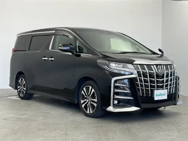 トヨタ アルファード S Cパッケージ 愛知県 2021(令3)年 3.5万km ブラック トヨタセーフティセンス/　　・プリクラッシュセーフティ/　　・レーンディバーチャーアラート/　　・レーントレーシングアシスト/　　・レーダークルーズコントロール/　　・オートマチックハイビーム/　　・ロードサインアシスト/クリアランスソナー/9インチディスプレイオーディオ/　・Bluetooth/　・フルセグ/CD/DVD/バックカメラ/前後ドライブレコーダー/ビルトインETC/純正12インチ後席フリップダウンモニター/AC100V/ファブリックシート/パワーシート/シートポジションメモリ機能（D席）/シートヒーター（前席）/ベンチレーション（前席）/パワーオットマン（N席/2列目）/キャプテンシート/両側パワースライドドア/パワーバックドア/3眼LEDヘッドライト/フォグランプ/純正LEDスタイリッシュビーム/取扱説明書