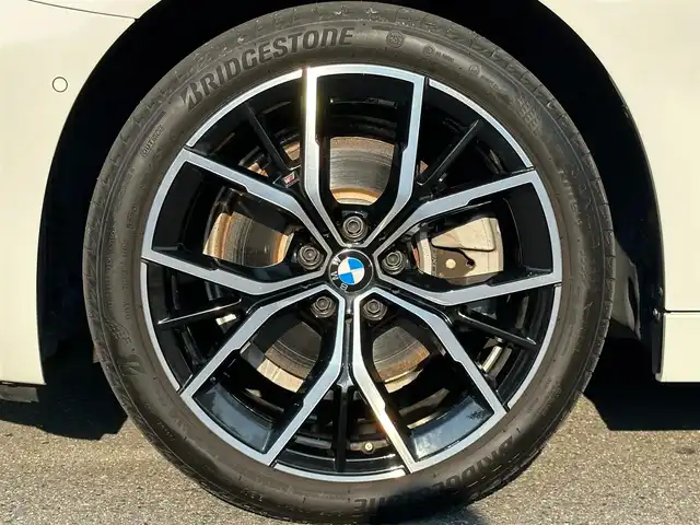 ＢＭＷ ５２３ｄ xDrive Mスポーツ EDジョイ+ 福島県 2020(令2)年 3.5万km アルピンホワイトⅢ ワンオーナー/パーキング・アシスト・プラス/・ アクティブPDC/・パーキング・アシスト/・トップ・ビュー＋3Dビュー/・ サイド・ビュー・カメラ/・リヤ・ビュー・カメラ/・リバース・アシスト/・ 誤発進抑制制御/ドライビング・アシスト・プロフェッショナル/・アクティブ・クルーズ・コントロール/・ステアリング&レーン・コントロール・アシスト/・レーン・ディパーチャー・ウォーニング/・レーン・チェンジ・ウォーニング/・ハンズ・オフ・アシスト/・レーン・チェンジ・アシスト/・アクティブ・サイド・コリジョン・プロテクション/・前車接近警告機能/・衝突回避・被害軽減ブレーキ/・後車衝突警告機能/・クロス・トラフィック・ウォーニング/・トラフィック・サイン・アシスト/ヘッドアップディスプレイ/ブラックキドニーグリル/コニャックレザーシート/パワーシート/シートヒーター /純正ナビ/AppleCarPlay/フルセグTV/コンフォートアクセス/ワイヤレス充電/LEDオートライト/アンビエントライト/ミラー一体型ETC/前後ドライブレコーダー/社外GPSレーダー/純正19インチAW