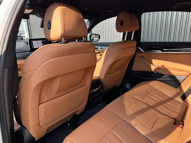 ＢＭＷ ５２３ｄ xDrive Mスポーツ EDジョイ+ 福島県 2020(令2)年 3.5万km アルピンホワイトⅢ ワンオーナー/パーキング・アシスト・プラス/・ アクティブPDC/・パーキング・アシスト/・トップ・ビュー＋3Dビュー/・ サイド・ビュー・カメラ/・リヤ・ビュー・カメラ/・リバース・アシスト/・ 誤発進抑制制御/ドライビング・アシスト・プロフェッショナル/・アクティブ・クルーズ・コントロール/・ステアリング&レーン・コントロール・アシスト/・レーン・ディパーチャー・ウォーニング/・レーン・チェンジ・ウォーニング/・ハンズ・オフ・アシスト/・レーン・チェンジ・アシスト/・アクティブ・サイド・コリジョン・プロテクション/・前車接近警告機能/・衝突回避・被害軽減ブレーキ/・後車衝突警告機能/・クロス・トラフィック・ウォーニング/・トラフィック・サイン・アシスト/ヘッドアップディスプレイ/ブラックキドニーグリル/コニャックレザーシート/パワーシート/シートヒーター /純正ナビ/AppleCarPlay/フルセグTV/コンフォートアクセス/ワイヤレス充電/LEDオートライト/アンビエントライト/ミラー一体型ETC/前後ドライブレコーダー/社外GPSレーダー/純正19インチAW