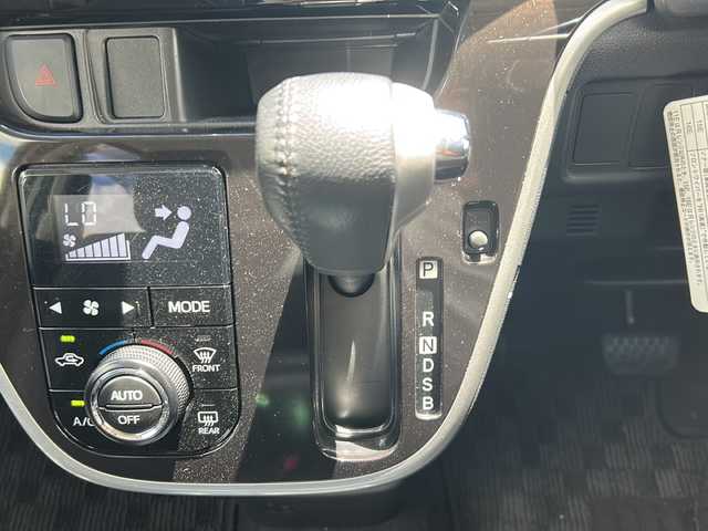 ダイハツ ムーヴ カスタム RS ハイパーLTD SAⅢ 沖縄県 2018(平30)年 3.7万km パールホワイトⅢ 純正ナビ　/（ＡＭ／ＦＭ／ＣＤ／ＤＶＤ／ＢＴ）　/全方位モニター　/フルセグＴＶ　/ハーフレザー　/シートヒーター　/ドラレコ　/コーナーセンサー　/衝突軽減　/純正フロアマット　/オートマチックハイビーム/オートライト/純正15AW/スマートキー/LEDヘッドライト/横滑り防止