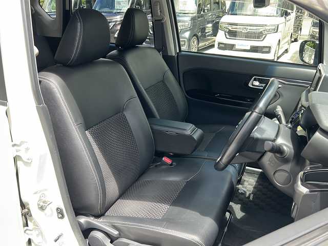 ダイハツ ムーヴ カスタム RS ハイパーLTD SAⅢ 沖縄県 2018(平30)年 3.7万km パールホワイトⅢ 純正ナビ　/（ＡＭ／ＦＭ／ＣＤ／ＤＶＤ／ＢＴ）　/全方位モニター　/フルセグＴＶ　/ハーフレザー　/シートヒーター　/ドラレコ　/コーナーセンサー　/衝突軽減　/純正フロアマット　/オートマチックハイビーム/オートライト/純正15AW/スマートキー/LEDヘッドライト/横滑り防止