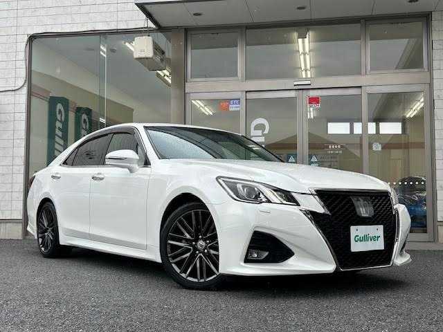 トヨタ クラウン アスリート G-T 埼玉県 2015(平27)年 8.1万km ホワイトパールクリスタルシャイン 純正SDナビ/サンルーフ/バックカメラ/レーダークルーズコントロール/ETC/運転席助手席パワーシート/シートヒーター/エアシート/LEDヘッドライト/ドライブレコーダー/Bluetooth/クリアランスソナー/ブラインドスポットモニター/メモリーシート/カーテシライト