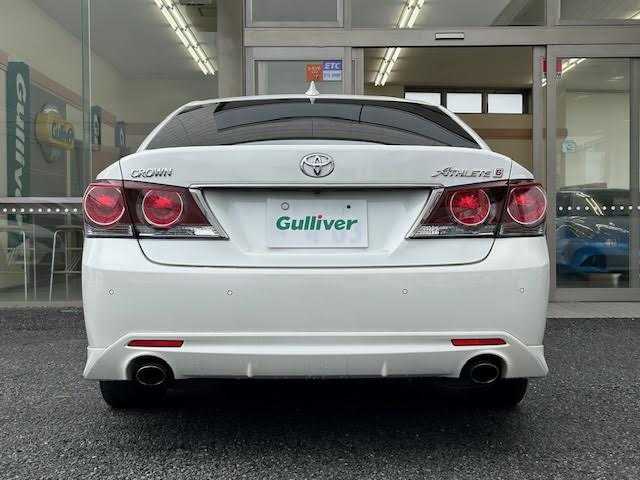 トヨタ クラウン アスリート G-T 埼玉県 2015(平27)年 8.1万km ホワイトパールクリスタルシャイン 純正SDナビ/サンルーフ/バックカメラ/レーダークルーズコントロール/ETC/運転席助手席パワーシート/シートヒーター/エアシート/LEDヘッドライト/ドライブレコーダー/Bluetooth/クリアランスソナー/ブラインドスポットモニター/メモリーシート/カーテシライト
