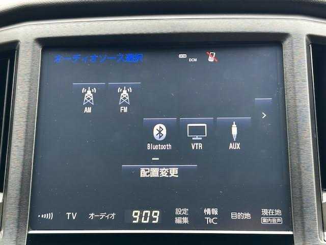 トヨタ クラウン アスリート G-T 埼玉県 2015(平27)年 8.1万km ホワイトパールクリスタルシャイン 純正SDナビ/サンルーフ/バックカメラ/レーダークルーズコントロール/ETC/運転席助手席パワーシート/シートヒーター/エアシート/LEDヘッドライト/ドライブレコーダー/Bluetooth/クリアランスソナー/ブラインドスポットモニター/メモリーシート/カーテシライト