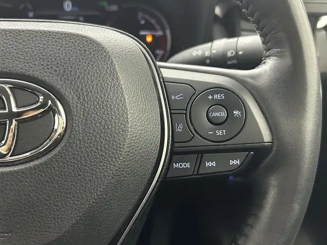 トヨタ ＲＡＶ４ アドベンチャー 熊本県 2022(令4)年 2.2万km アーバンカーキ 禁煙車　/４WD/TRDフロントバンパーガーニッシュ/純正ディスプレイオーディオ（ＡｐｐｌＣａｒＰｌａｙ・ＢＴ・フルセグ・ＵＳＢ）/全周囲カメラ　/社外前後ドライブレコーダー　/ビルトインＥＴＣ　/前後クリアランスソナー　/前席シートヒーター　/ステアリングヒーター/前席エアーシート/運転席パワーシート/メモリシート/パワーバックドア/レーダークルーズコントロール/ブラインドスポットモニター/衝突軽減ブレーキ/レーンキープアシスト/ダウンヒルアシスト/デジタルインナーミラー/ルーフレール/電動パーキング/オートホールド/純正フロアマット/純正19インチAW/オートライト/オートマチックハイビーム/LEDヘッドライト/フォグランプ/スマートキー/プッシュスタート/保証書/取扱説明書