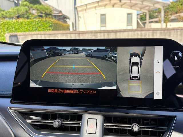 レクサス ＵＸ 250h バージョンC 大阪府 2023(令5)年 1.7万km ソニッククォーツ サンルーフ/純正12.3型ナビ/全方位カメラ/レクサスセーフティシステム/ブラックレザーシート/パワーシート/シートポジションメモリー/シートヒーター/ステアリングヒーター/パドルシフト/革巻きステアリング/ステアリングスイッチ/ビルトインETC2.0/LEDヘッドライト/純正アルミホイール/スマートキー×2