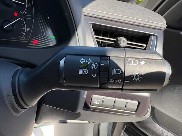 レクサス ＵＸ 250h バージョンC 大阪府 2023(令5)年 1.7万km ソニッククォーツ サンルーフ/純正12.3型ナビ/全方位カメラ/レクサスセーフティシステム/ブラックレザーシート/パワーシート/シートポジションメモリー/シートヒーター/ステアリングヒーター/パドルシフト/革巻きステアリング/ステアリングスイッチ/ビルトインETC2.0/LEDヘッドライト/純正アルミホイール/スマートキー×2