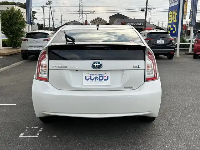 トヨタ プリウス S 群馬県 2014(平26)年 9.5万km ホワイトパールクリスタルシャイン (株)IDOMが運営する【じしゃロン伊勢崎店】の自社ローン専用車両になりますこちらは現金またはオートローンご利用時の価格です。自社ローンご希望の方は別途その旨お申付け下さい/純正SDナビゲーション/バックカメラ/CD/SD/BT/ワンセグTV/ビルトインETC/HIDヘッドライト/フォグライト/オートライト/純正フロアマット