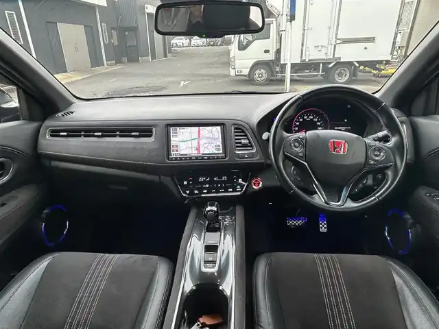 ホンダ ヴェゼル ハイブリッド RS ホンダセンシング 長崎県 2019(令1)年 6.3万km クリスタルブラックパール 純正8インチナビ/（CD/DVD/BT/フルセグ）/バックカメラ/衝突軽減システム/レーンアシスト/ハーフレザーシート/シートヒーター/パドルシフト/レーダークルーズ/ETC/オートライト/純正18インチAW