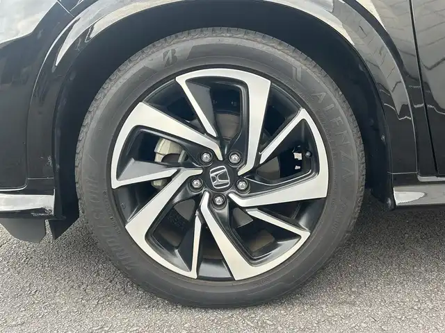 ホンダ ヴェゼル ハイブリッド RS ホンダセンシング 長崎県 2019(令1)年 6.3万km クリスタルブラックパール 純正8インチナビ/（CD/DVD/BT/フルセグ）/バックカメラ/衝突軽減システム/レーンアシスト/ハーフレザーシート/シートヒーター/パドルシフト/レーダークルーズ/ETC/オートライト/純正18インチAW