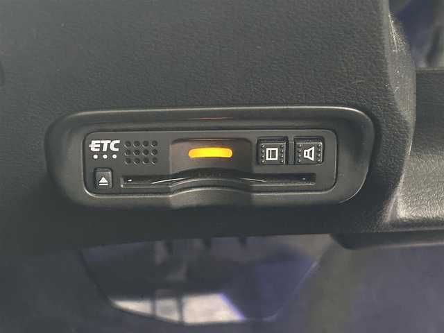 ホンダ ヴェゼル ハイブリッド RS ホンダセンシング 長崎県 2019(令1)年 6.3万km クリスタルブラックパール 純正8インチナビ/（CD/DVD/BT/フルセグ）/バックカメラ/衝突軽減システム/レーンアシスト/ハーフレザーシート/シートヒーター/パドルシフト/レーダークルーズ/ETC/オートライト/純正18インチAW