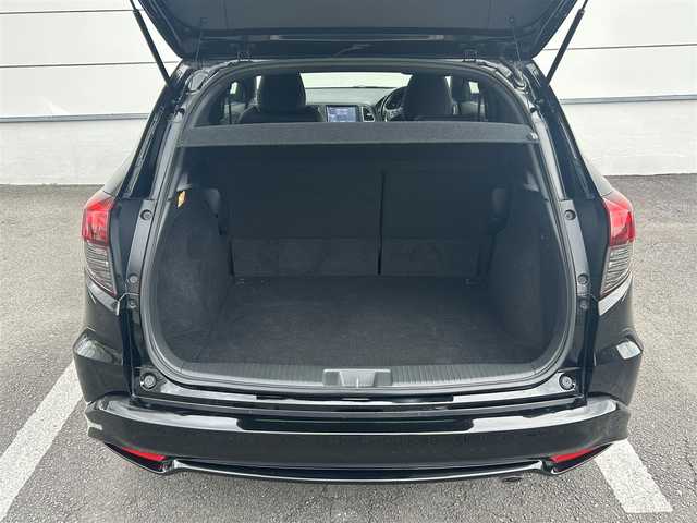 ホンダ ヴェゼル ハイブリッド RS ホンダセンシング 長崎県 2019(令1)年 6.3万km クリスタルブラックパール 純正8インチナビ/（CD/DVD/BT/フルセグ）/バックカメラ/衝突軽減システム/レーンアシスト/ハーフレザーシート/シートヒーター/パドルシフト/レーダークルーズ/ETC/オートライト/純正18インチAW