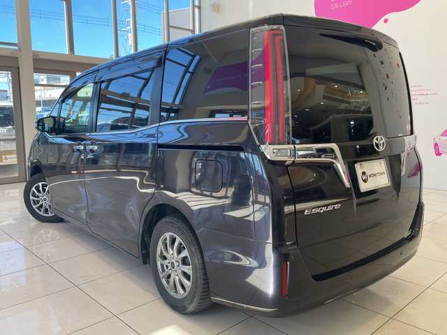 トヨタ エスクァイア Gi 埼玉県 2019(平31)年 6.6万km スパークリングブラックパールクリスタルシャイン セーフティセンス/純正9インチナビ/　　CD/DVD/BT/USB/HDMI/フルセグ/バックカメラ/両側電動スライドドア/クルーズコントロール/コーナーセンサー/ハーフレザーシート/シートヒーター/15インチアルミホイール/ETC2.0/スマートキー/禁煙車