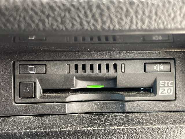 トヨタ エスクァイア Gi 埼玉県 2019(平31)年 6.6万km スパークリングブラックパールクリスタルシャイン セーフティセンス/純正9インチナビ/　　CD/DVD/BT/USB/HDMI/フルセグ/バックカメラ/両側電動スライドドア/クルーズコントロール/コーナーセンサー/ハーフレザーシート/シートヒーター/15インチアルミホイール/ETC2.0/スマートキー/禁煙車