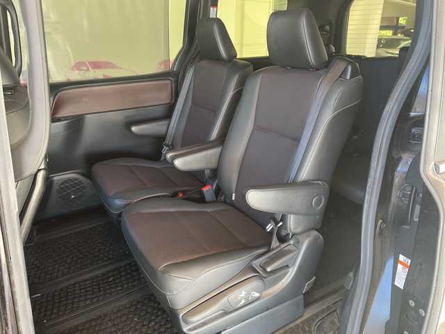 トヨタ エスクァイア Gi 埼玉県 2019(平31)年 6.6万km スパークリングブラックパールクリスタルシャイン セーフティセンス/純正9インチナビ/　　CD/DVD/BT/USB/HDMI/フルセグ/バックカメラ/両側電動スライドドア/クルーズコントロール/コーナーセンサー/ハーフレザーシート/シートヒーター/15インチアルミホイール/ETC2.0/スマートキー/禁煙車