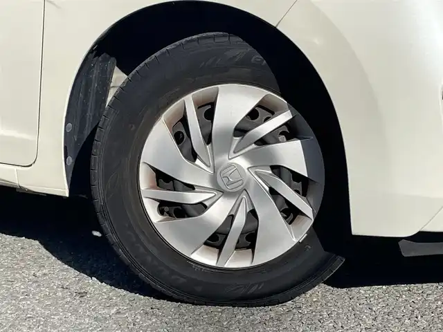 ホンダ フィット 13G Fパッケージ 神奈川県 2015(平27)年 1.5万km プレミアムホワイトパール ワンオーナー/CTBA/プッシュスタート/スマートキー/保証書/取扱説明書/スペアキー×１