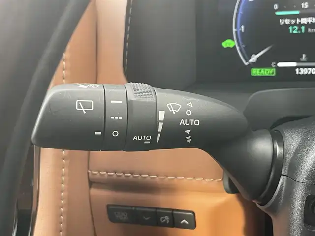 トヨタ ヴェルファイア ハイブリット Z プレミア 福島県 2023(令5)年 1.4万km ブラック セーフティセンス/・プリクラッシュセーフティ/・レーンディパーチャーアラート/・全車速追従機能付レーダークルーズコントロール/・アダプティブハイビームシステム/・ロードサインアシスト/・プロアクティブドライビングアシスト/14インチディスプレイオーディオプラス/【Bluetooth/フルセグTV/HDMI】/・コネクティッドナビ/・10スピーカー/・ETC2.0/・Apple Car Play/Android auto/茶レザーシート/・パワーシート（全席）/・シートヒーター（全席）/・エアシート（全席）/左右独立ムーンルーフ/トヨタチームメイト/パノラミックビューモニター/両側パワースライドドア/・オートステップ/スマートキー/・プッシュスタート/・スペアキー/3眼LEDヘッドライト/取扱説明書/新車時保証書