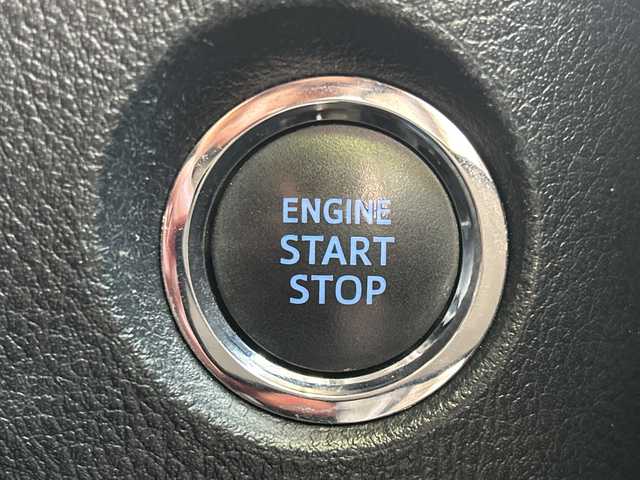 トヨタ ヴェルファイア Z 京都府 2018(平30)年 4.2万km ホワイトパールクリスタルシャイン 純正10.5インチナビ/11.4インチフリップダウンモニター/フルセグテレビ/走行中視聴可能/DVD視聴可能/Bluetooth/HDMI/サンルーフ/両側パワースライドドア/トヨタセーフティーセンス/クリアランスソナー/レーダークルーズコントロール/ロードサインアシスト/プリクラシュセーフティー/レーンキープアシスト/ブレーキホールド/オールオートウィンド/禁煙車/ビルトインETC/フォグランプ/ウィンカーミラー/電動格納ミラー/スタッドレスタイヤ有