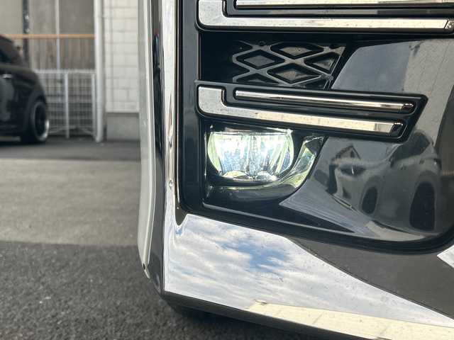 トヨタ ヴェルファイア Z 京都府 2018(平30)年 4.2万km ホワイトパールクリスタルシャイン 純正10.5インチナビ/11.4インチフリップダウンモニター/フルセグテレビ/走行中視聴可能/DVD視聴可能/Bluetooth/HDMI/サンルーフ/両側パワースライドドア/トヨタセーフティーセンス/クリアランスソナー/レーダークルーズコントロール/ロードサインアシスト/プリクラシュセーフティー/レーンキープアシスト/ブレーキホールド/オールオートウィンド/禁煙車/ビルトインETC/フォグランプ/ウィンカーミラー/電動格納ミラー/スタッドレスタイヤ有