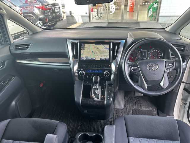 トヨタ ヴェルファイア Z 京都府 2018(平30)年 4.2万km ホワイトパールクリスタルシャイン 純正10.5インチナビ/11.4インチフリップダウンモニター/フルセグテレビ/走行中視聴可能/DVD視聴可能/Bluetooth/HDMI/サンルーフ/両側パワースライドドア/トヨタセーフティーセンス/クリアランスソナー/レーダークルーズコントロール/ロードサインアシスト/プリクラシュセーフティー/レーンキープアシスト/ブレーキホールド/オールオートウィンド/禁煙車/ビルトインETC/フォグランプ/ウィンカーミラー/電動格納ミラー/スタッドレスタイヤ有
